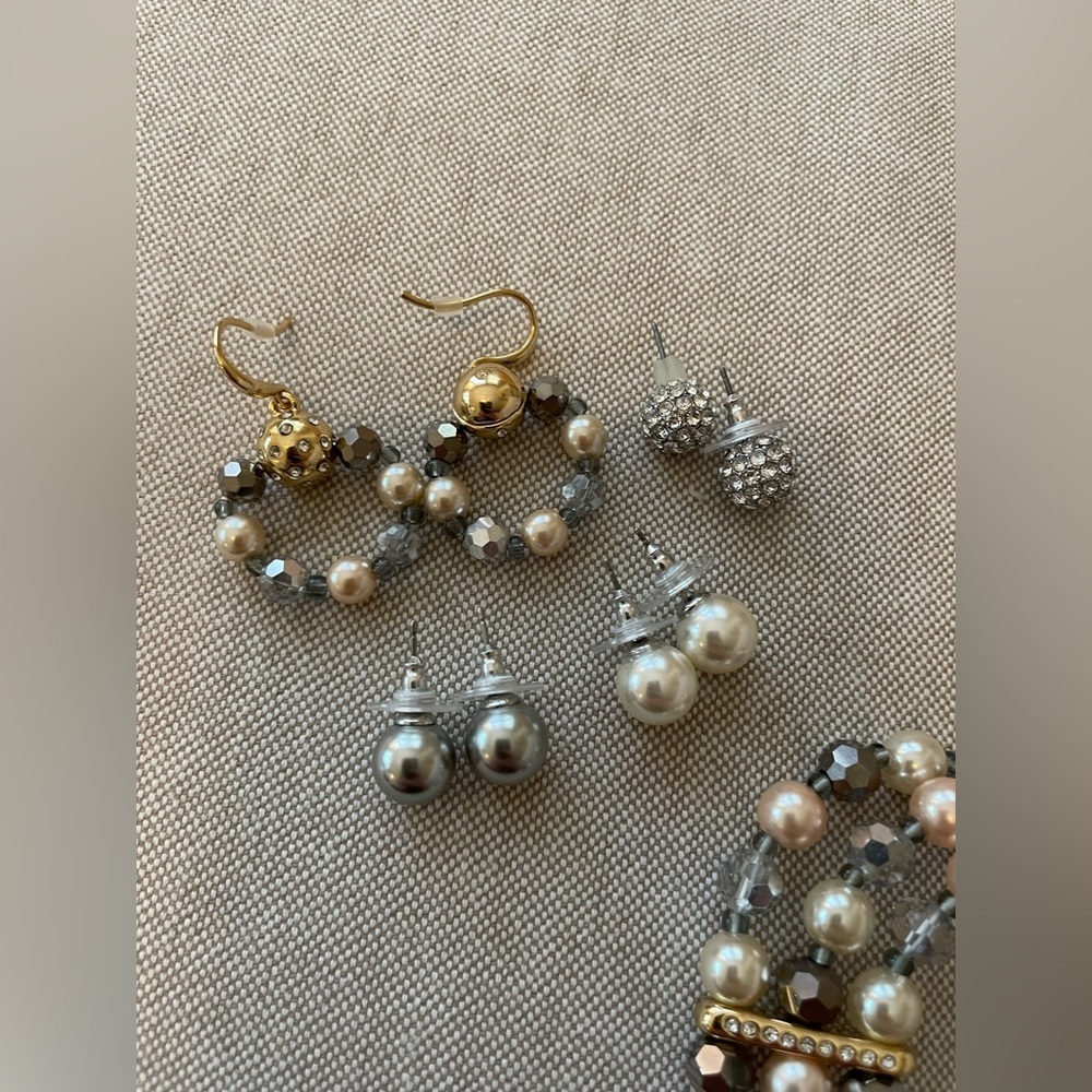 Bundle of 6 sets classic elegant chromatic jewelry OS - Picture 3 of 5